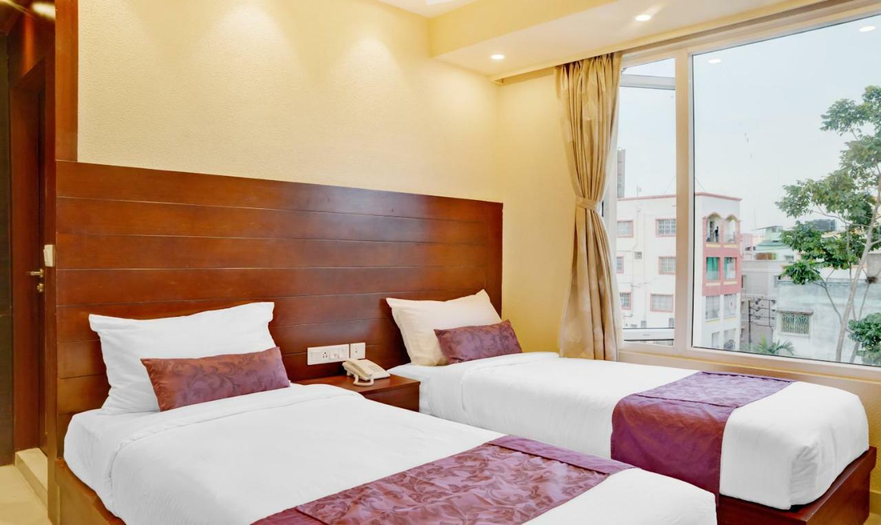 Treebo Premium The Crystal Hotel Calcutta Eksteriør billede